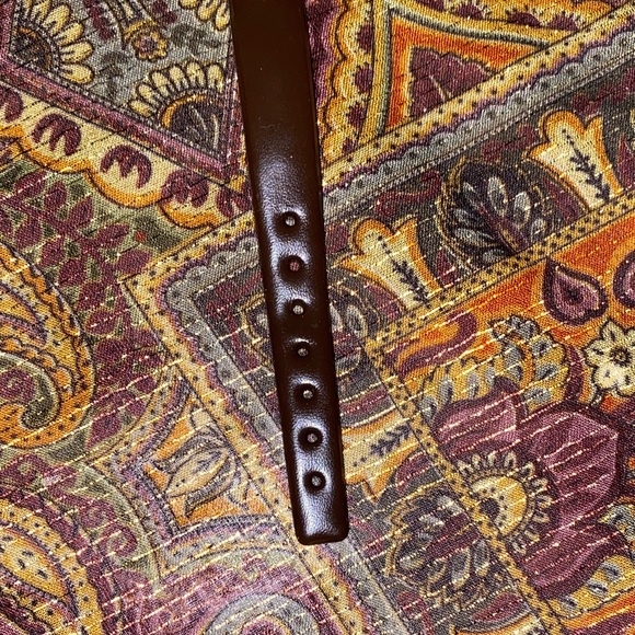 Timex Brown Leather Strap Watch with Gold-Tone Case and Black Dial - Picture 4 of 8